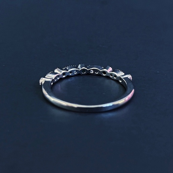 925 Sterling Silver Cubic Zirconia Ring Set - Picture 9 of 9